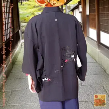 블랙 베이스 x 단풍 자수 앤티크 겉옷