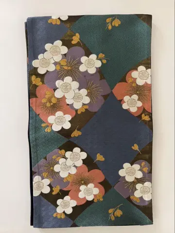 전통 예복 기모노, 후리소데, 후쿠로 오비, 로쿠쓰