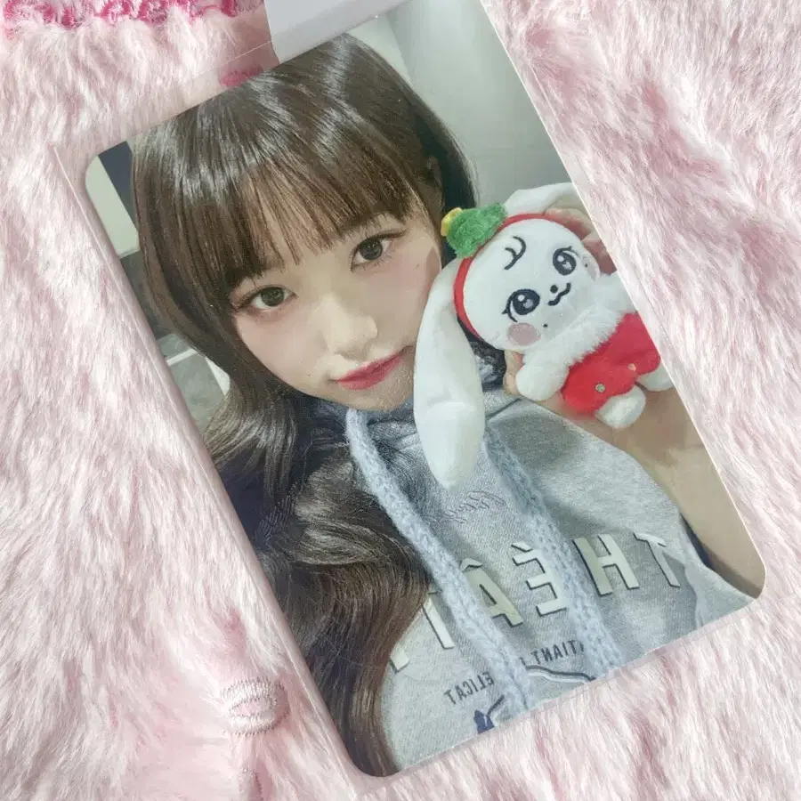 アイドル IVE minive FLUFFY PLUSH 30cm ver CHERRY IVE - MINIVE Fluffy Plush 30CM Ver. [WELCOME TO MINIVE