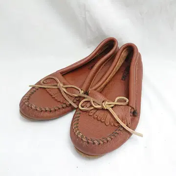 Minnetonka 브라운 모카신 신발 7.5