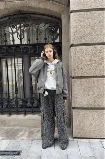 레오파드 무늬 카고 팬츠