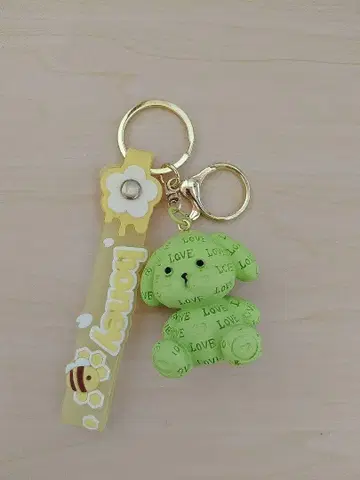 그린 곰 모양 키링