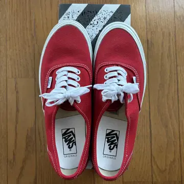 VANS 어센틱 VAULT