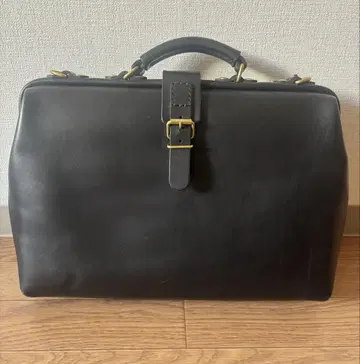 HERZ 헤르츠 블랙