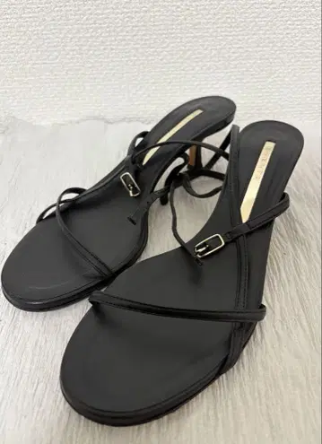 brenta 여성용 블랙 샌들 37 벨트