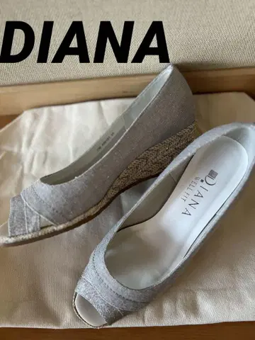 DIANA 다이애나 웨지 펌프스