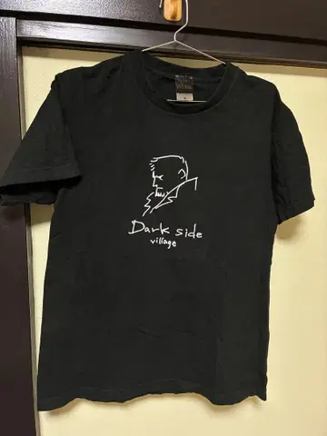 다크 사이드 빌리지 티셔츠 M 블랙