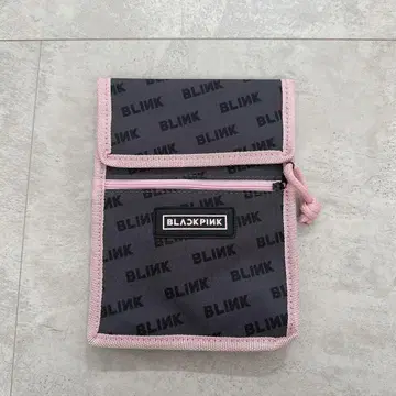 BLACKPINK BLINK 파우치 중형 블랙 앤 핑크