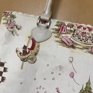 BABY의 앨리스 패턴 백