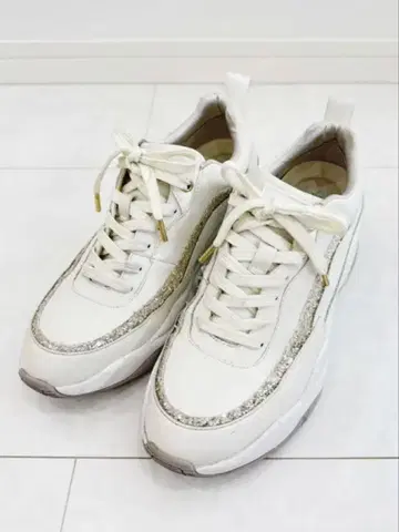다이애나 DIANA + 다이애나 + diana 스니커즈 비쥬