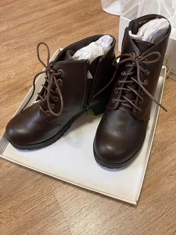 MAJESTIC LEGON 레이스업 볼륨 신발 브라운