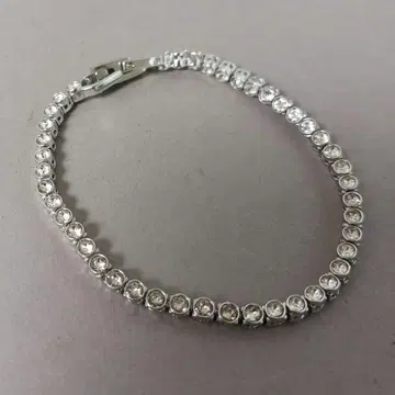[고품질] SWAROVSKI 스와로브스키 팔찌 실버 크리스탈