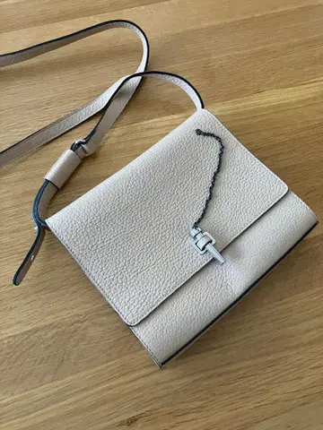 CARVEN 가죽 숄더백 베이지