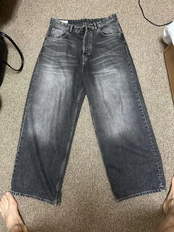 zara extra baggy EUR42