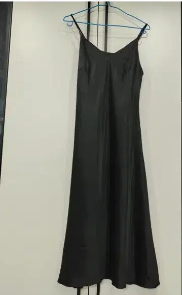 블랙 슬립 드레스