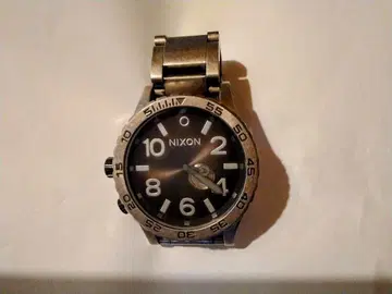 NIXON 51-30 실버