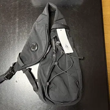 CP COMPANY 바디백
