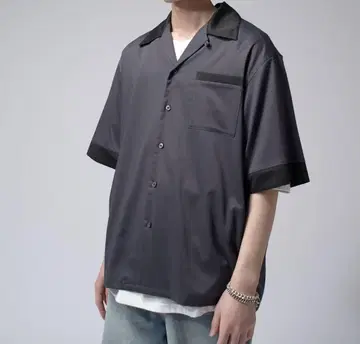그레이 반팔 셔츠 M 사이즈