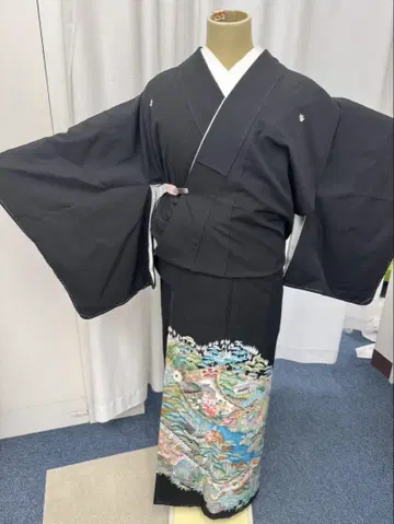 전통 예복 기모노, 블랙