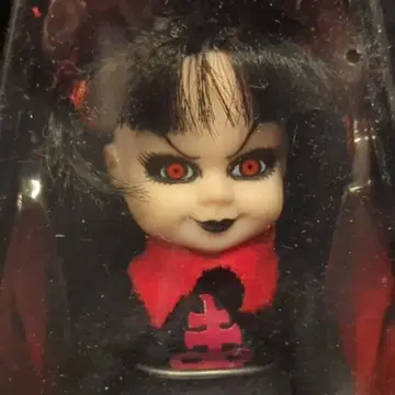 메즈코 리빙 데드 인형 미니 키티