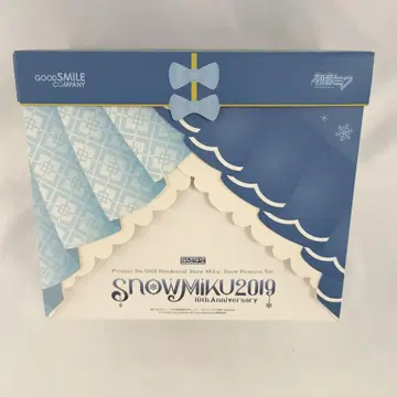 넨도로이드 유키 미쿠 Snow Princess Ver.