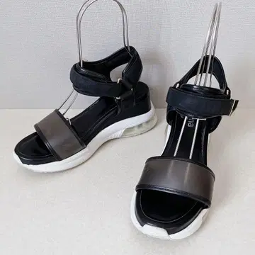 새상품급 +diana 통굽 샌들 에어솔 앵클 스트랩 24cm