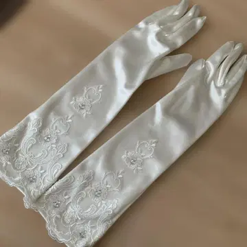 아이보리 자수 비즈 장식 롱 그로브