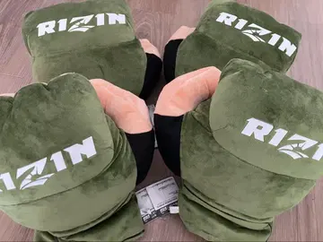 RIZIN 글러브풍 봉제 인형 좌우 2세트