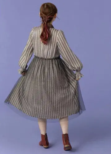 mmts 작은 고양이들이 많이 있는 블랙 원피스 새상품급