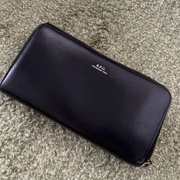 A.P.C. 블랙 장지갑