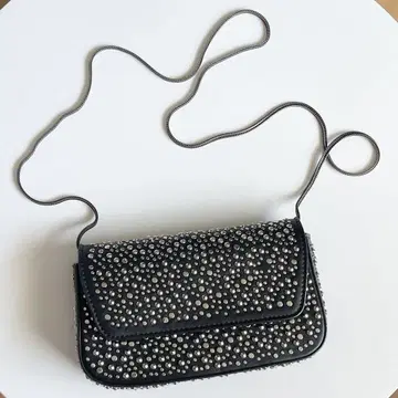 ZARA ROCK 스터드 장식 블랙 클러치백 새상품급 2회 사용