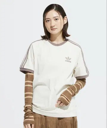 아디다스 아디컬러 클래식 쓰리 스트라이프 티셔츠