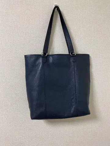 뉴요커 네이비 가죽 토트백 NEWYORKER