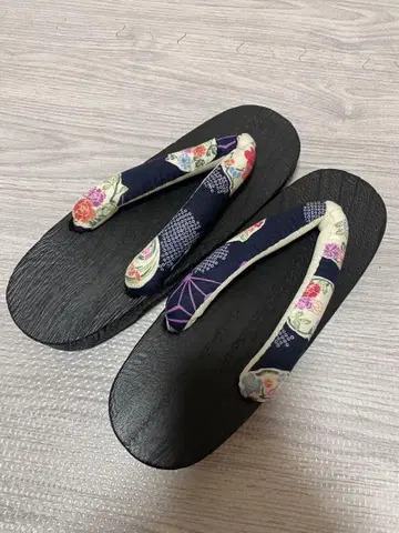 꽃무늬 코조리가 달린 조리 약 23.5cm