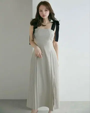 andmary Ann 리본 플리츠 드레스 베이지