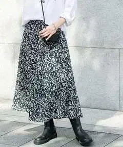 어반 리서치*플라워 미디 스커트