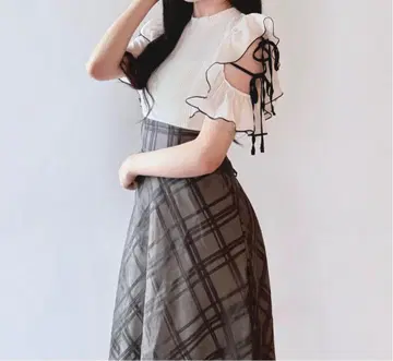 NOMAE 바이컬러 리본 도킹 원피스