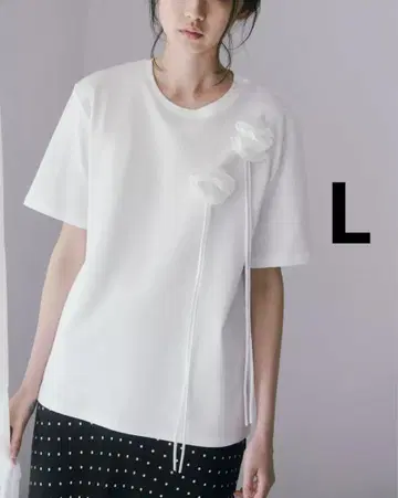 ZARA 자라 볼륨 플라워 티셔츠 새상품, 미사용
