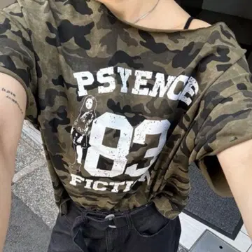 who's who gallery 엘리엇 오프숄 TEE
