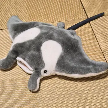 에이형 봉제 인형 그레이와 화이트
