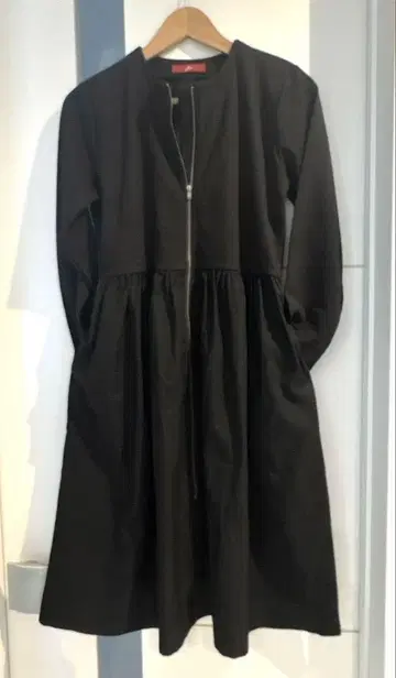 새상품급 fua 티셔츠 절개 이소재 블랙 롱 원피스 긴팔 지퍼