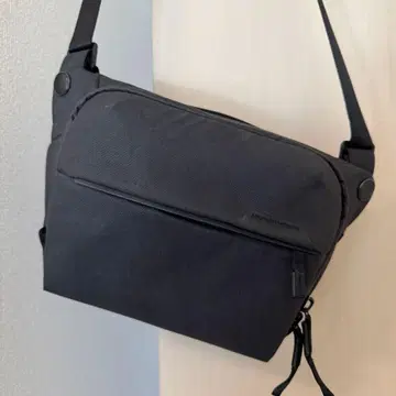 Peak Design 에브리데이 슬링 3L 블랙 카메라백
