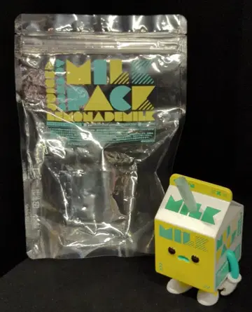 MUUKTOY 주스 박스 보이 MILK PACK LEMONADEMILK