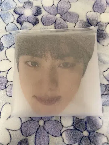 BTS 진 RUNSEOKJIN 입장 특전 레인코트 코얀