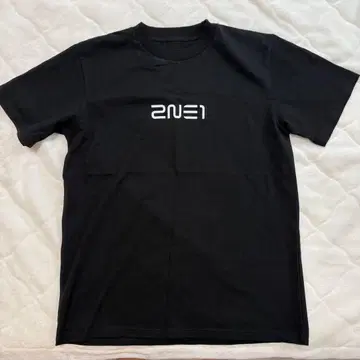 2NE1 라이브 T셔츠 블랙 M