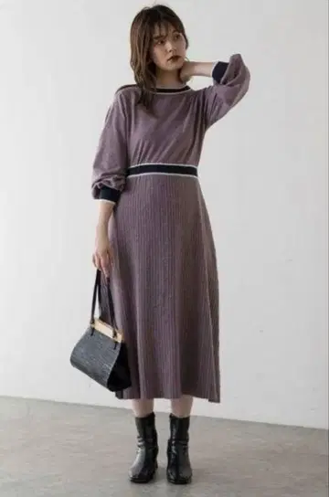 natural couture 원피스 배색 니트 라인