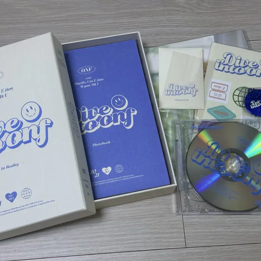 K-POP・アジア onf dive into onf DVD ONF Dive into ONF DVD #온앤오프 on Bunjang Global Site.