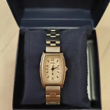 배터리 새상품 SEIKO 쿼츠 손목시계 골드 IF21-IJ30 LUKIA