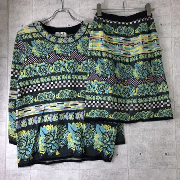 TOMATSU BOUTIQUE 꽃무늬 자카드 니트 스커트 셋업