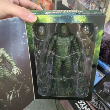 NECA 네카 길맨 대 아마존의 반어인 '유니버셜 몬스터'
